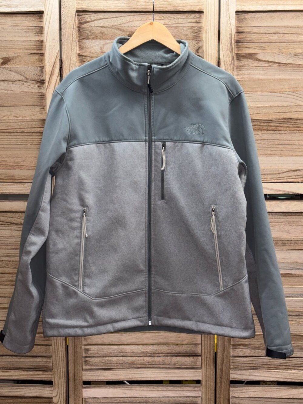 The North Face Apex Bionic Softshell Jacket Mens Large Two Tone Grey WindWall